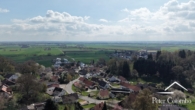 Blick auf die Ortschaft - -Verkauft 2026- Einzigartiges Anwesen in Höhenlage von Schwabegg mit Alpenblick und tollem Grundstück
