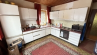 Küche OG - Viel Platz, Natur und Perspektive- Zweifamilienhaus mit über 7.000m² Grund
