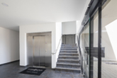 Treppenhaus - Exklusive und neuwertige 3 Zimmer Wohnung im betreuten Wohnen in Graben