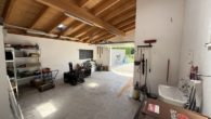 garage II - Großzügiges 1-2 Familienhaus mit Potenzial, großer Garage und großzügigen Garten in Langerringen