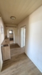 Flur EG Wohnung - Großzügiges 1-2 Familienhaus mit Potenzial, großer Garage und großzügigen Garten in Langerringen