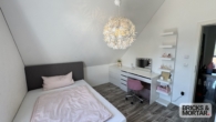 Schlafzimmer II - Neuwertiges EFH in Schwabmünchen zur Kapitalanlage