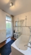 Badezimmer - Altbaujuwel mit 2 Balkonen Charmante 2,5 Zimmer-Altbauwohnung im denkmalgeschützten Ensemble