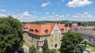 Aussenansicht - Altbaujuwel mit 2 Balkonen Charmante 2,5 Zimmer-Altbauwohnung im denkmalgeschützten Ensemble