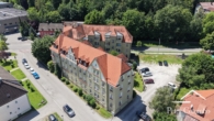Aussenansicht - Altbaujuwel mit 2 Balkonen Charmante 2,5 Zimmer-Altbauwohnung im denkmalgeschützten Ensemble