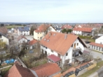 Aussenansicht - Charmante Doppelhaushälfte mit zwei Wohneinheiten, ausbaufähigem Dachgeschoss und Naturgarten