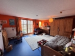 Schlafzimmer EG - Charmante Doppelhaushälfte mit zwei Wohneinheiten, ausbaufähigem Dachgeschoss und Naturgarten