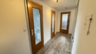 Flur - Gepflegtes Dreifamilienhaus in Toplage- Modernisiert und mit durchdachten Grundrissen