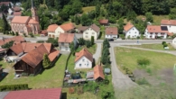 Luftbild Osten - Vermietetes Einfamilienhaus – 3,8 % Bruttorendite und Potenzial für einen weiteren Bauplatz