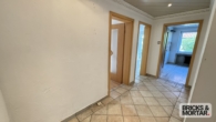 Flur - Einfamilienhaus mit Charme, einem großem Garten und einer Garage im Untergeschoß