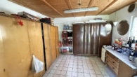Abstellraum hinter der Garage - Liebevoll renoviertes Einfamilienhaus mit Wintergarten und traumhaftem Garten in Schwabmünchen