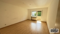 Wohnzimmer - Charmante 3 Zimmer Wohnung (Hochparterre) mit Garage in bester Lage von Gersthofen